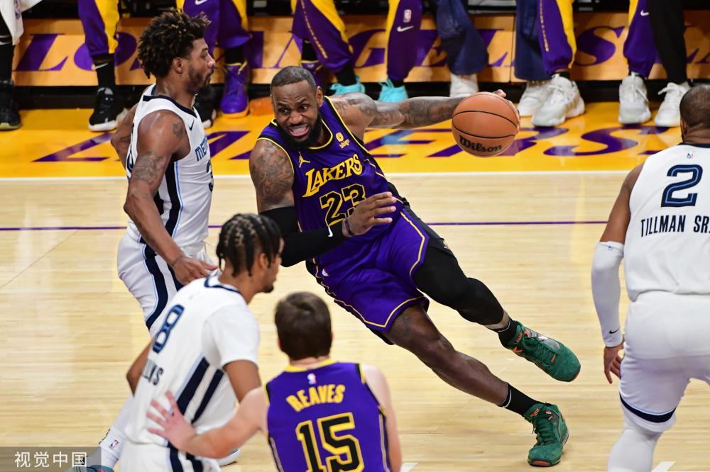 利物浦以豪 利物浦以豪